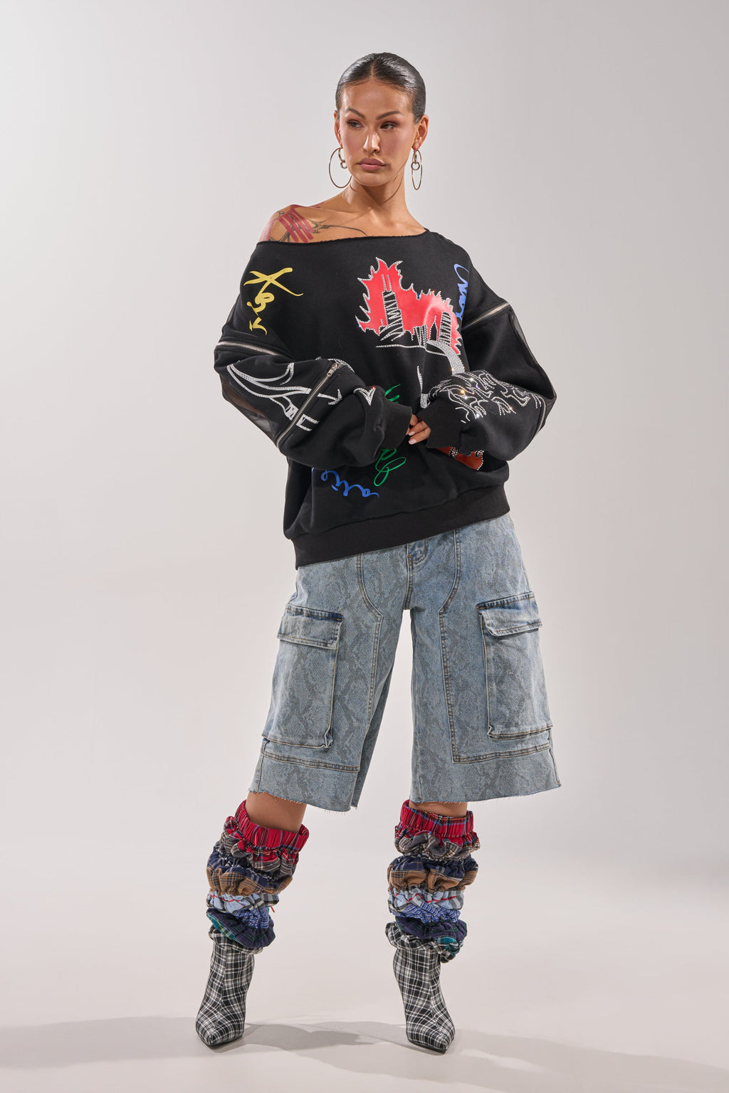 DEEP THOUGHTS OVERSIZED GRAPHIC SWEATSHIRT