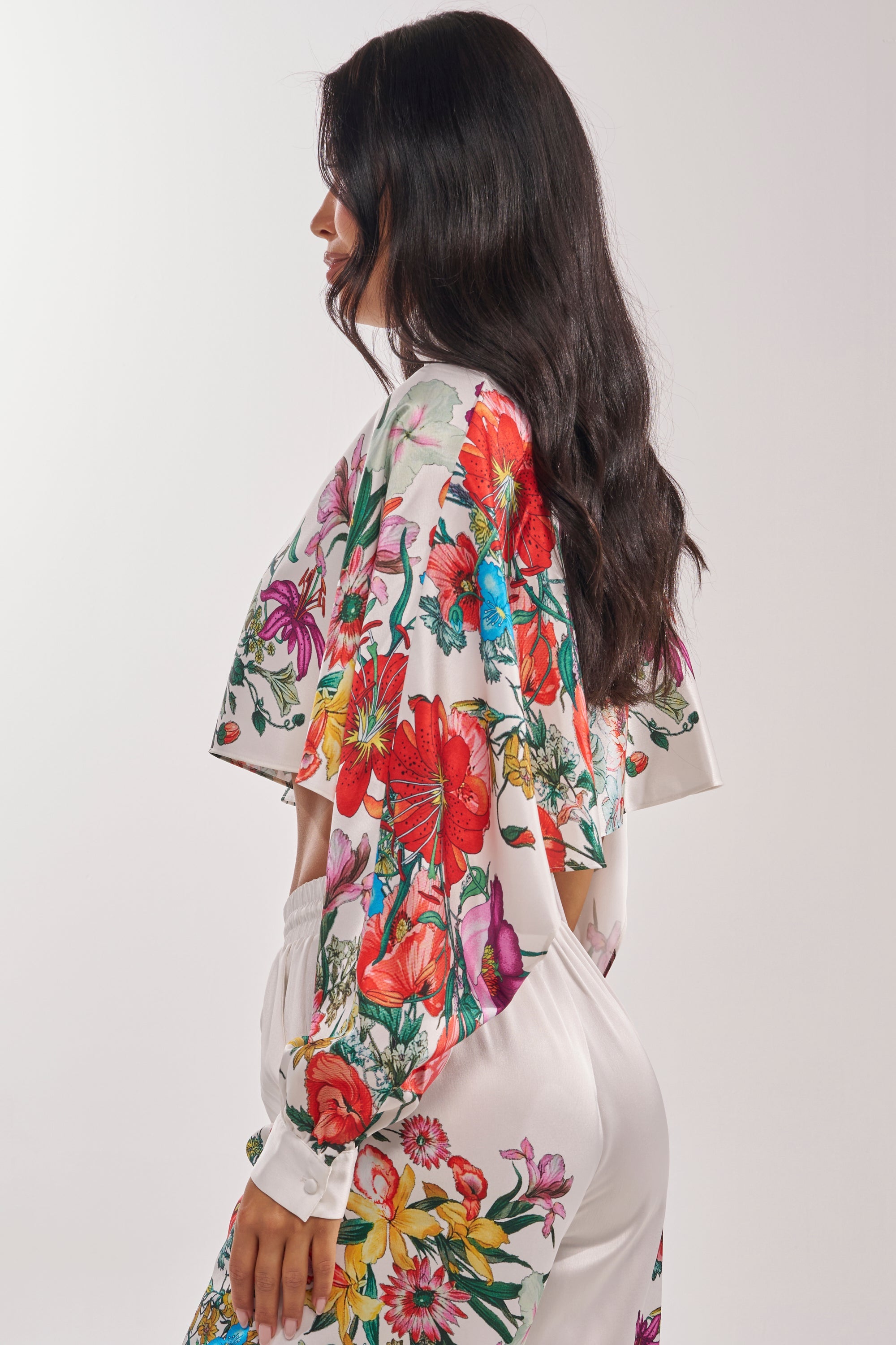 FULL BLOOM SATIN MOCK NECK BLOUSE IN WHITE