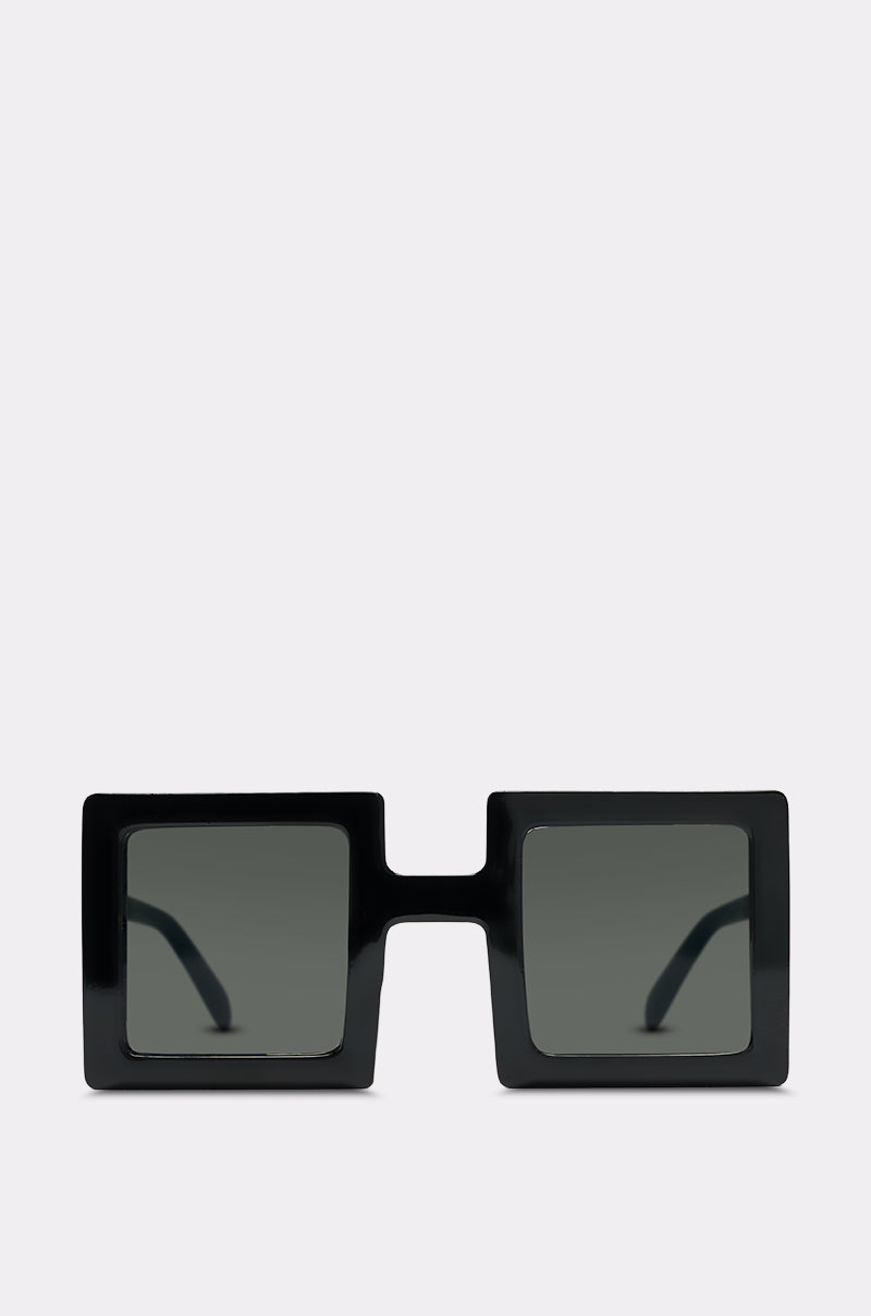 REALLY LIKE THAT SUNGLASSES